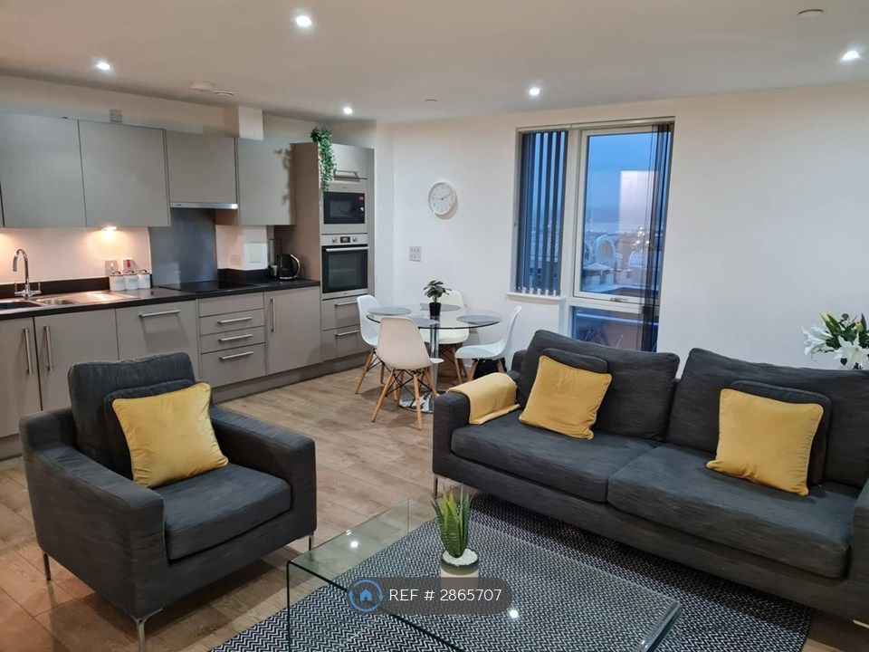 Property photo 3 of 13 Sitting Room