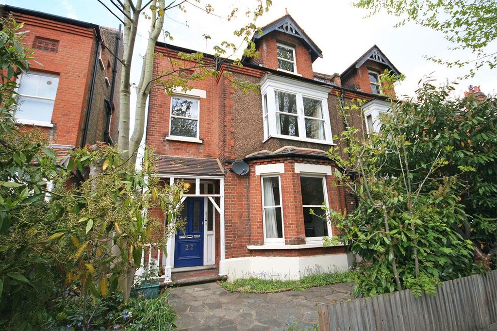 Property photo 1 of 8