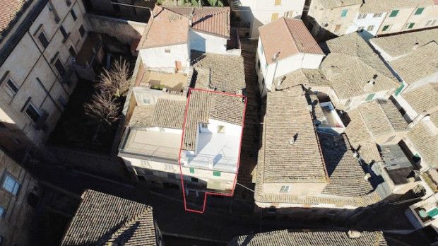 Property photo 2 of 20