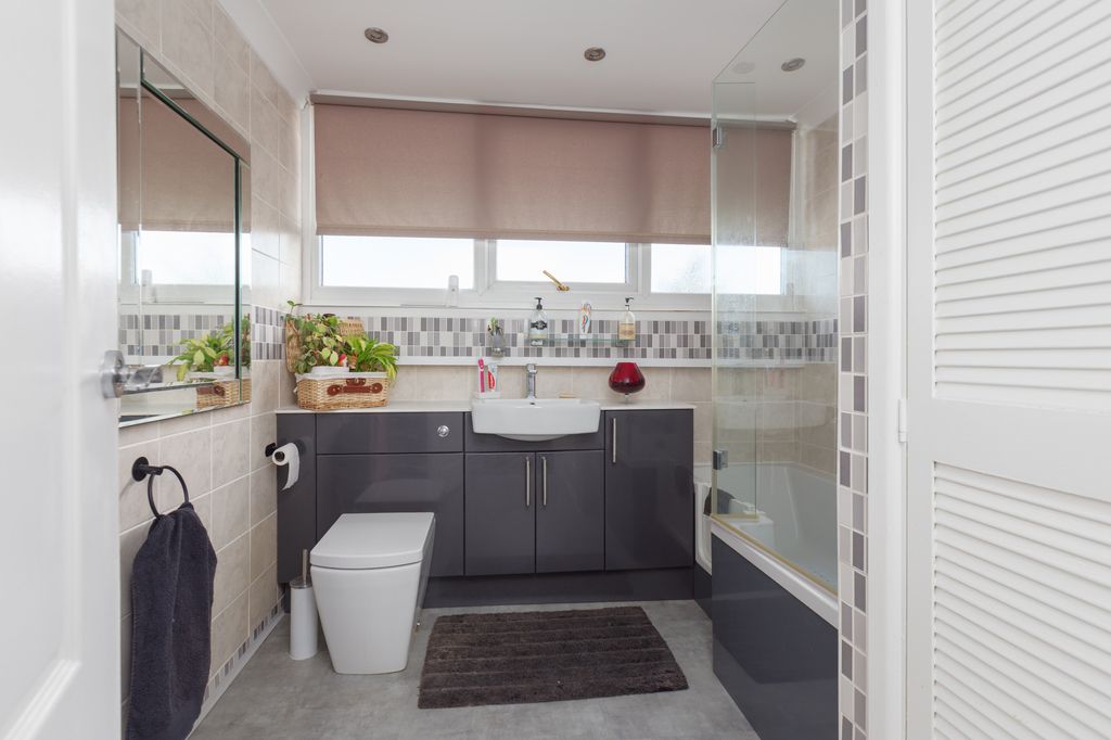 Additional image 15 of 2 bed bungalow for salePrinces Way, Fleetwood FY7