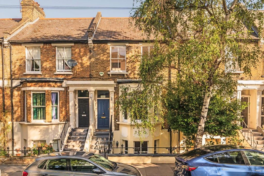 Property photo 1 of 8