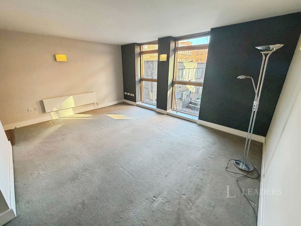Property photo 2 of 9 Pbox-Img.Jpg