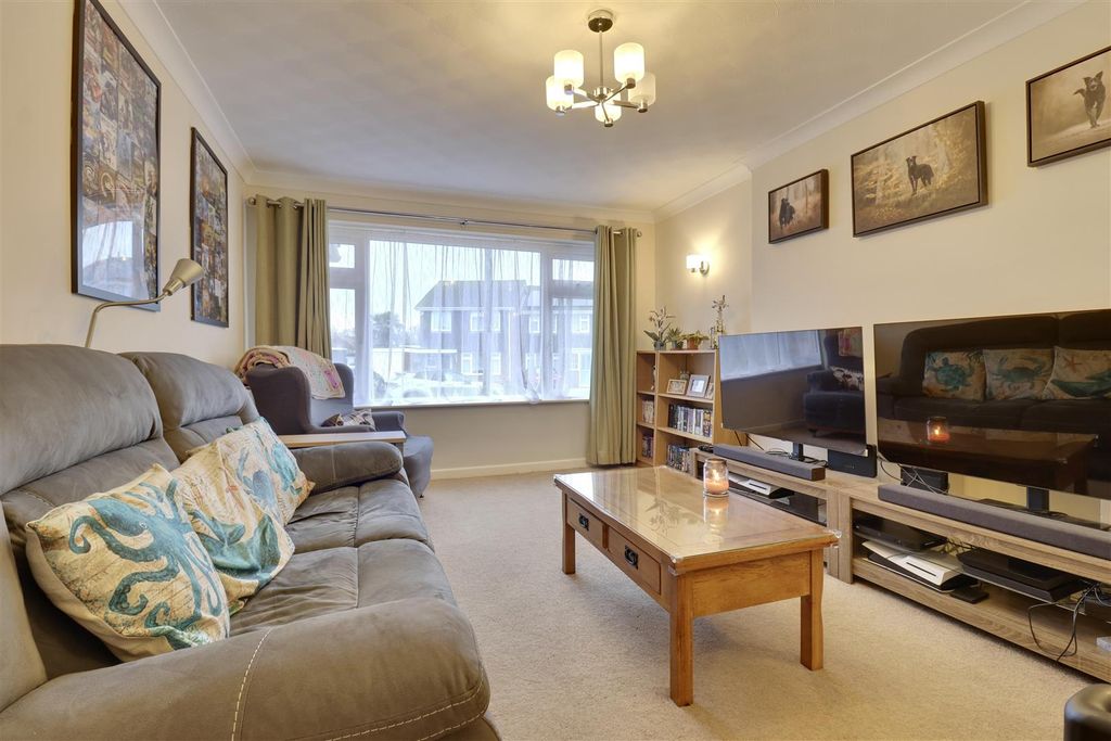 Property photo 2 of 17 Living Room