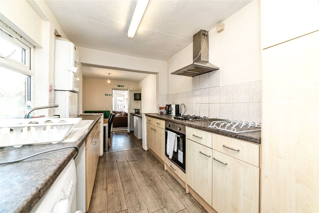 Property photo 1 of 22 Kitchen