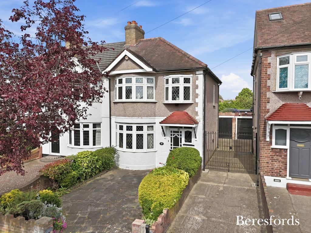 Property photo 1 of 25 Picture No. 05