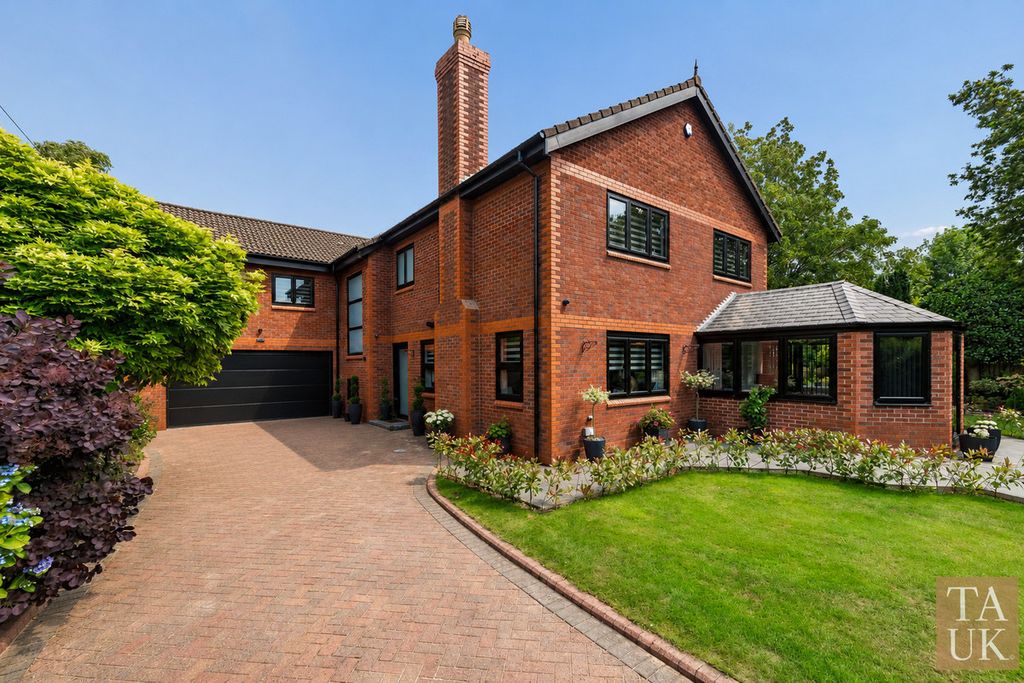 Property photo 1 of 44