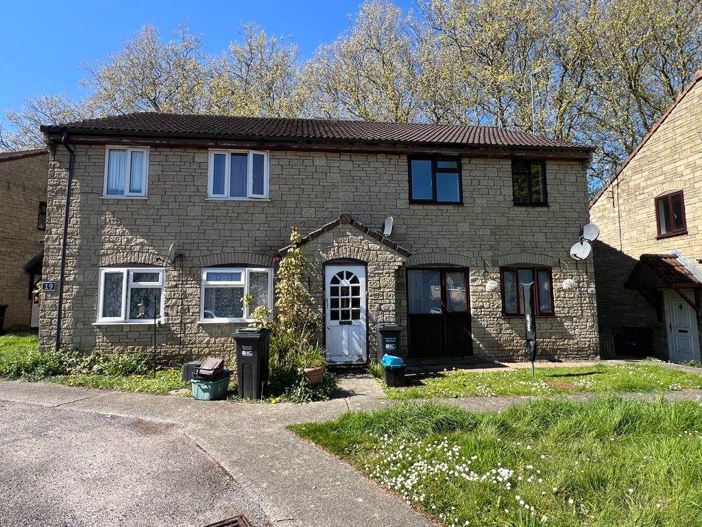 Property photo 1 of 8