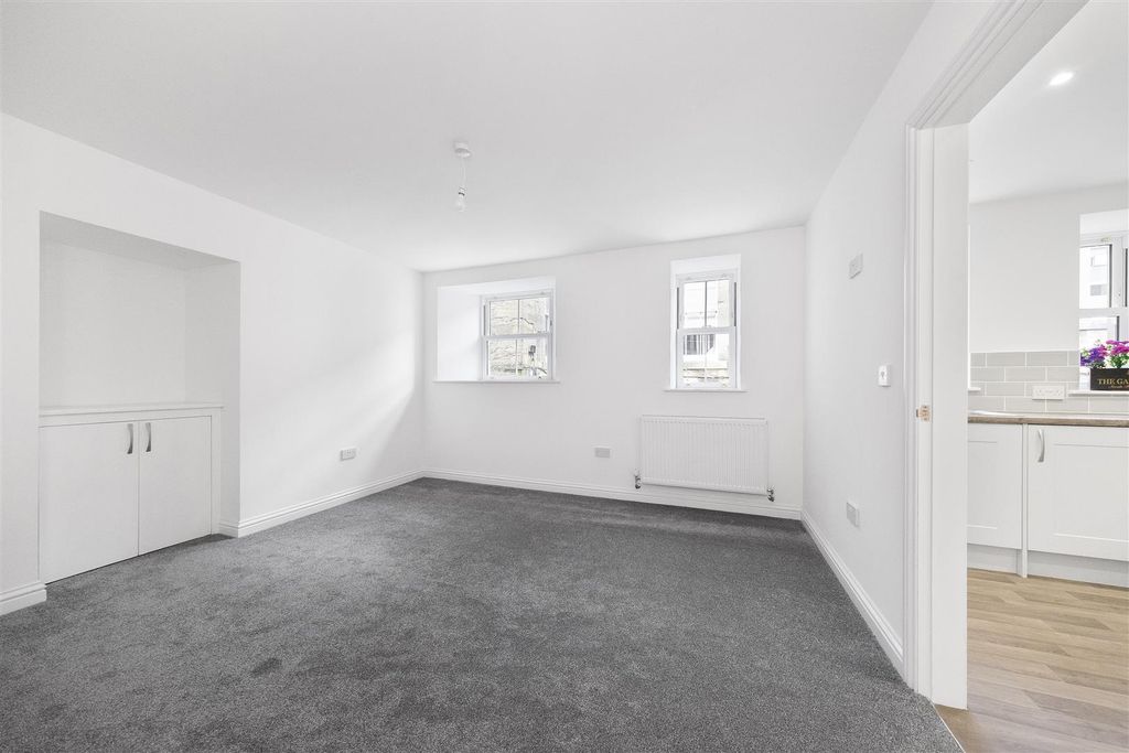 Property photo 3 of 23 1-13.Jpg