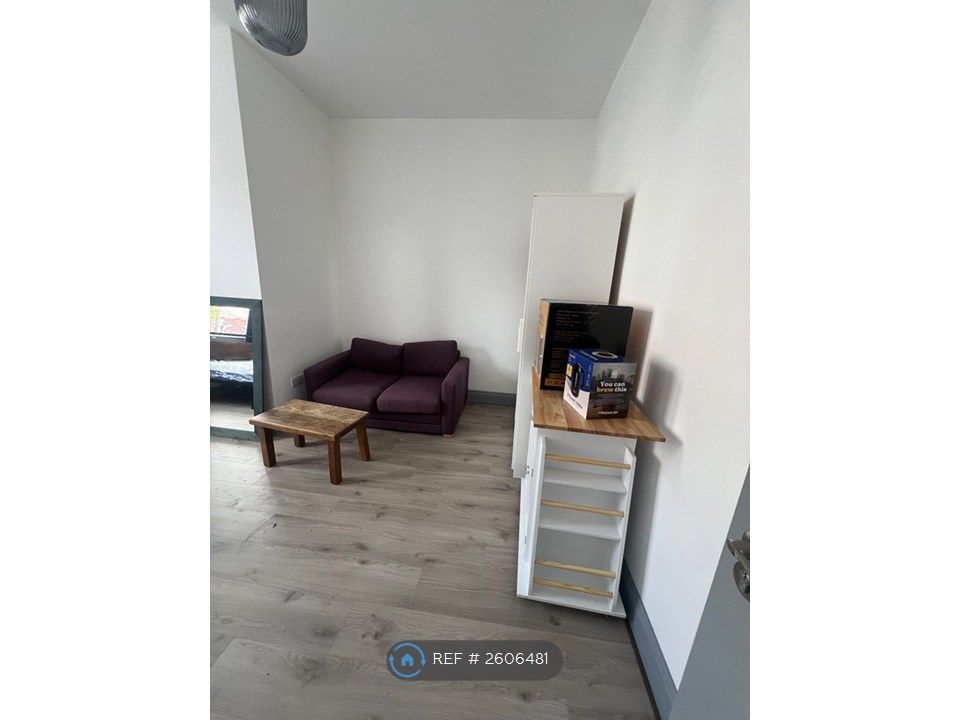 Property photo 3 of 4
