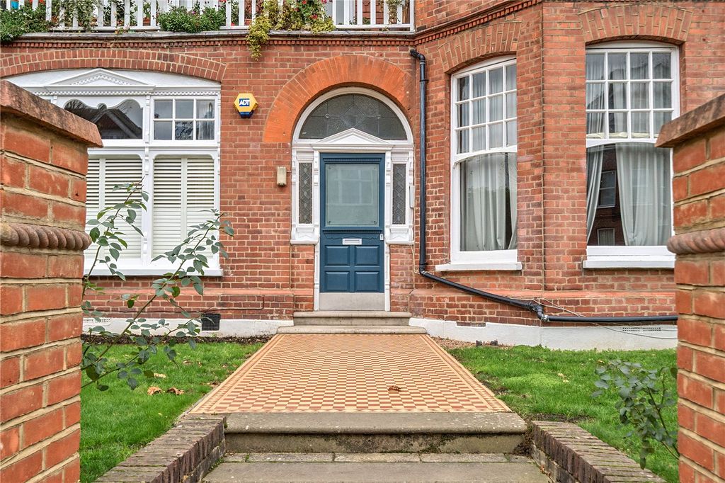 Property photo 2 of 21 Picture No. 02