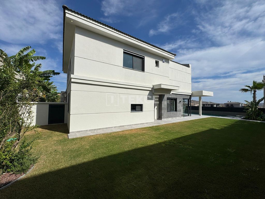 Property photo 3 of 14