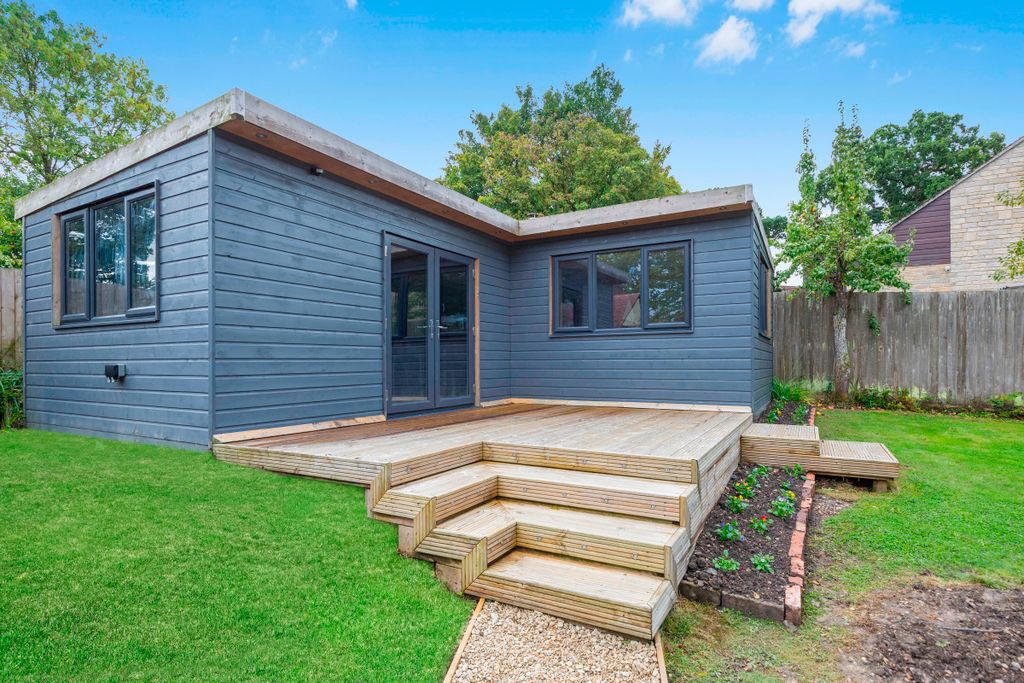 Property photo 2 of 22