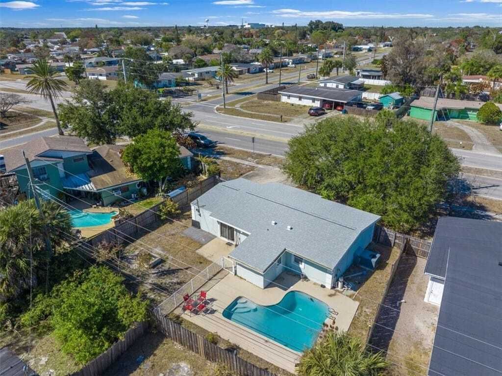 Property photo 1 of 31