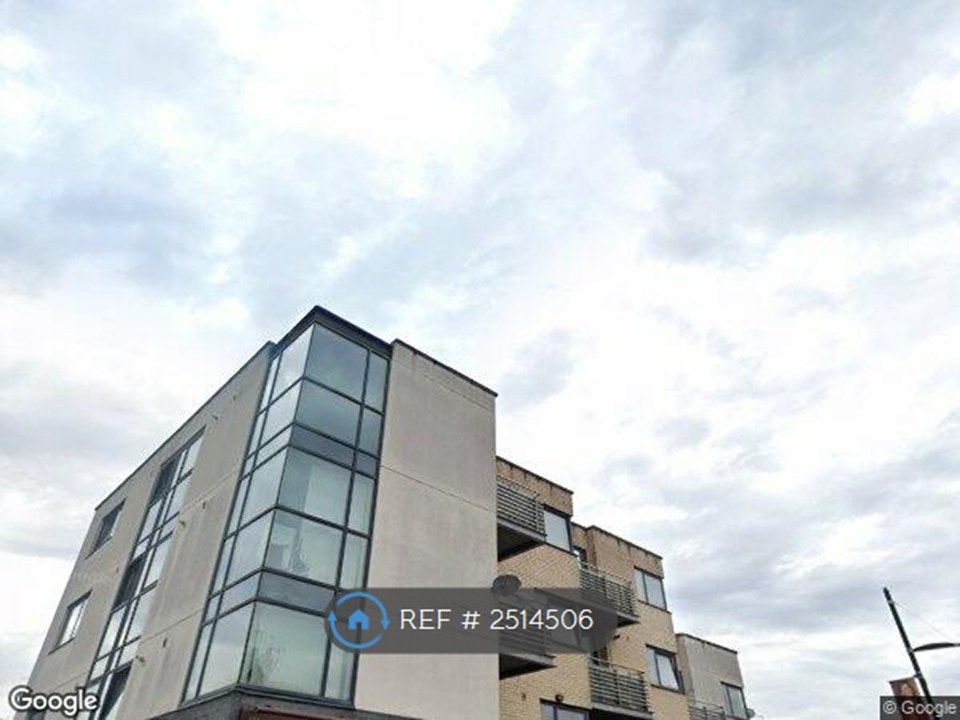 Property photo 1 of 2