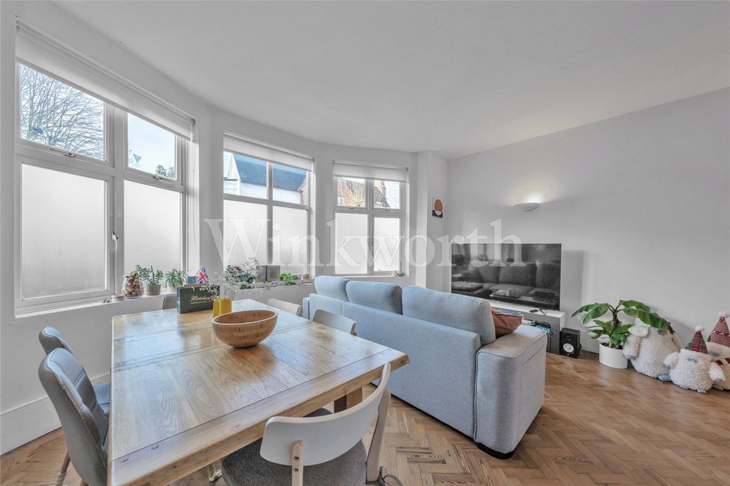 Property photo 2 of 10 Picture No. 22