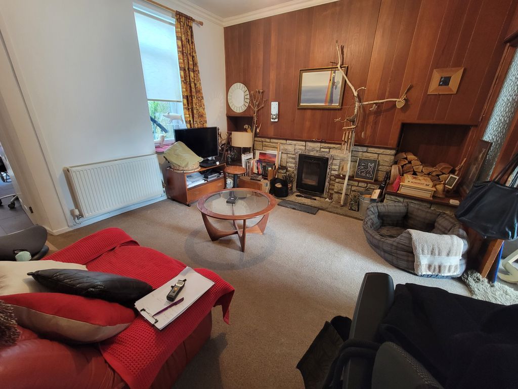 Property photo 3 of 18