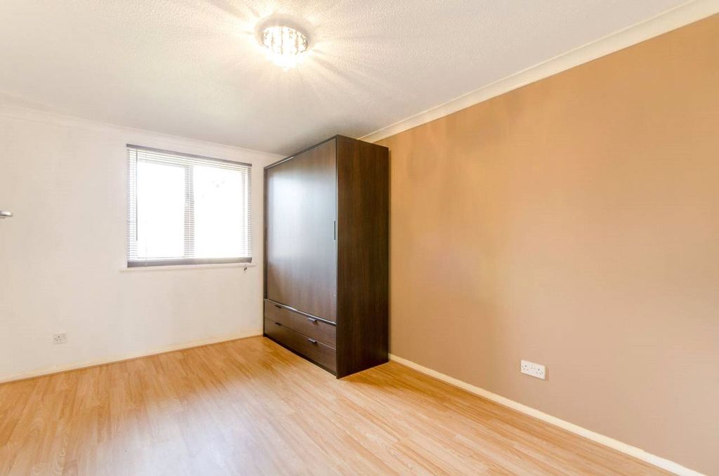 Property photo 3 of 6 Picture No. 03