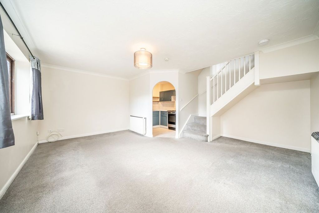 Property photo 2 of 4