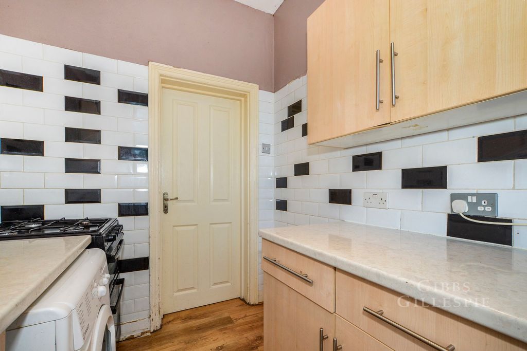 Property photo 2 of 11 Pbox-Img.Jpg