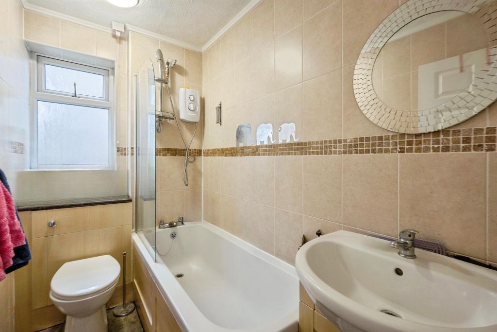 Property photo 3 of 12