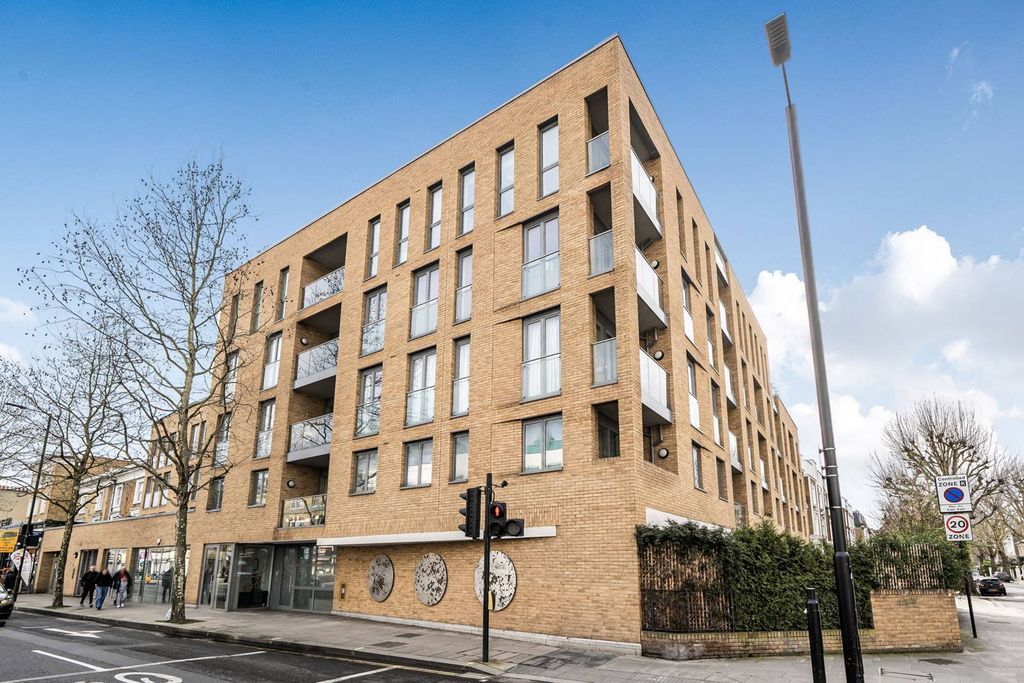 Property photo 1 of 17