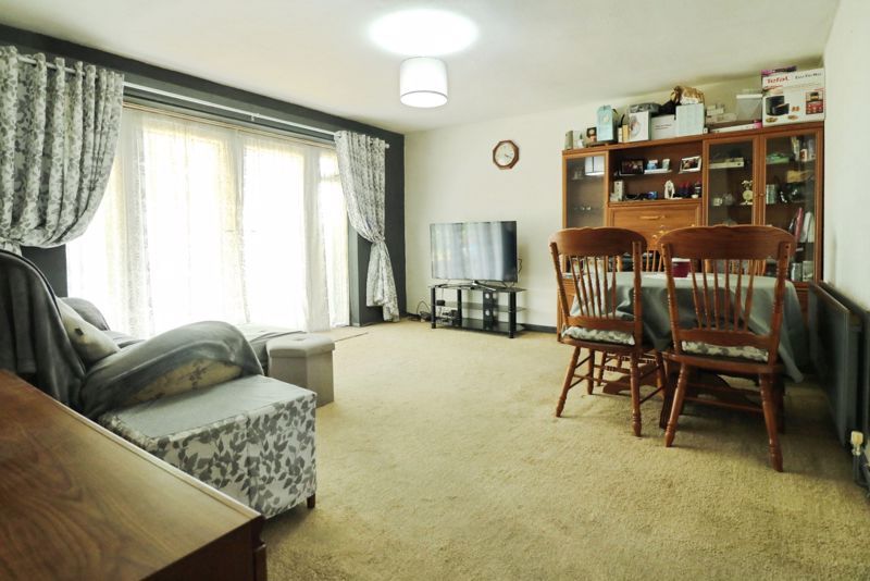 Property photo 3 of 16 Photo 6
