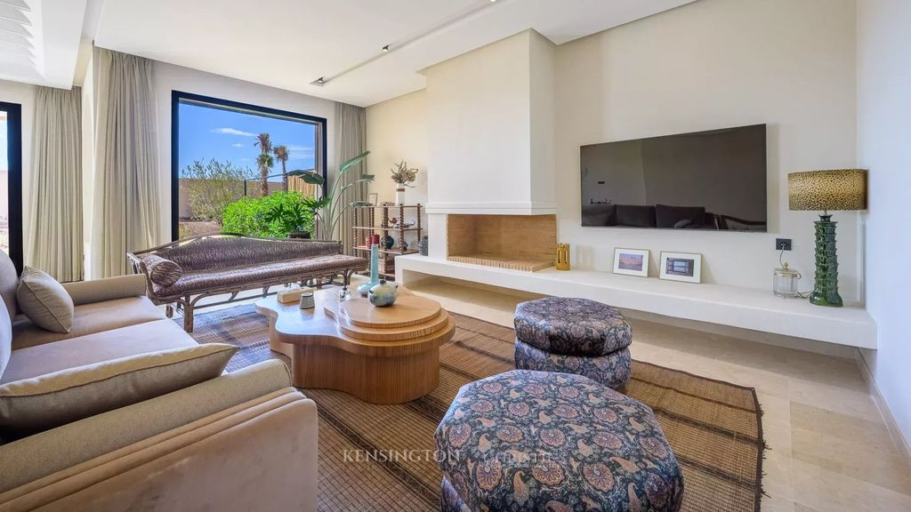 Property photo 3 of 37