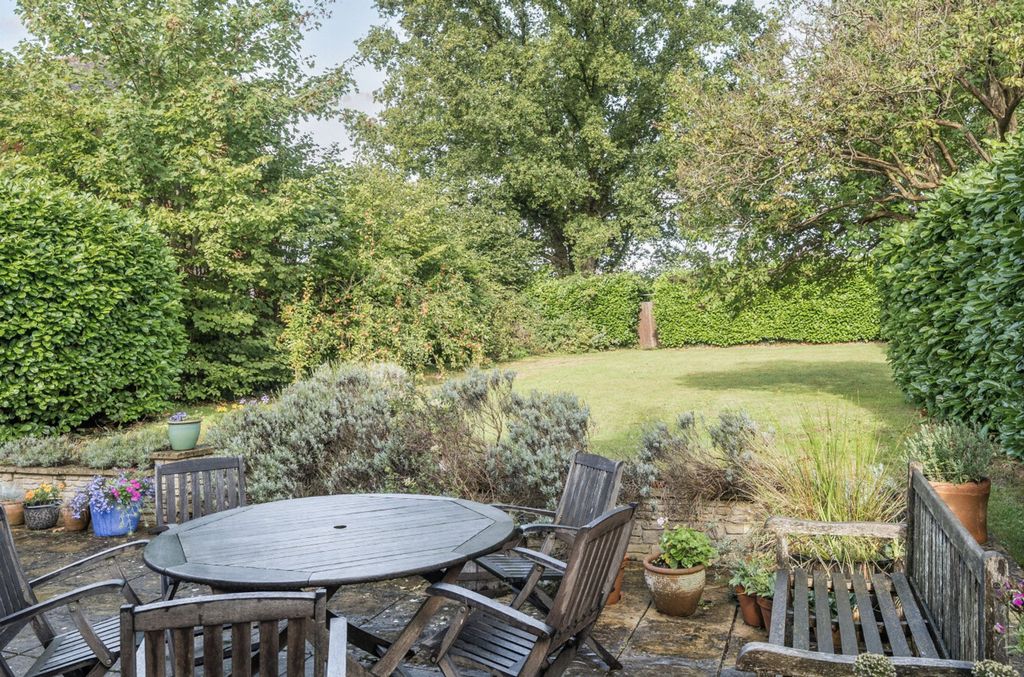 Additional image 24 of 4 bed detached house for saleSt. Marys Road, Liss GU33