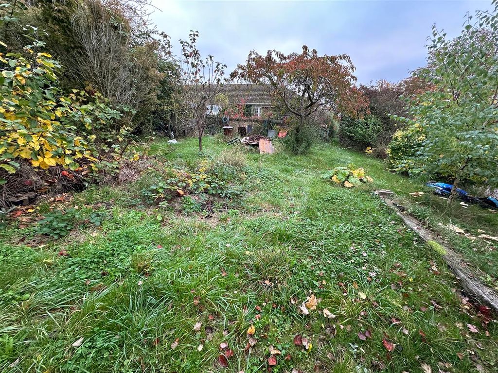 Property photo 2 of 9