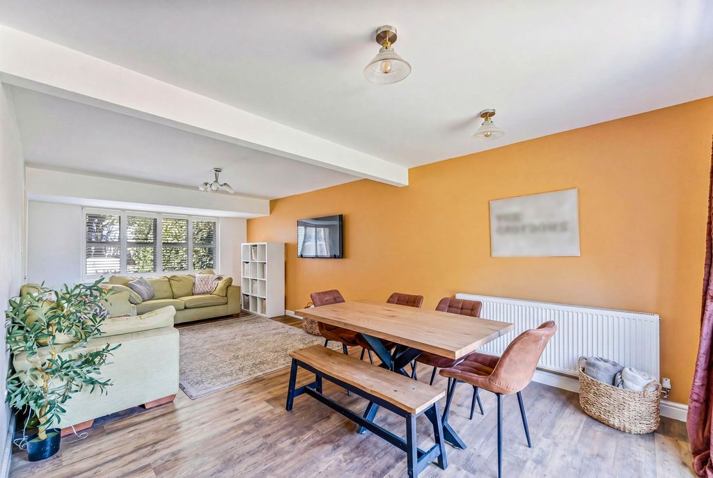 Property photo 3 of 21 Photo 1