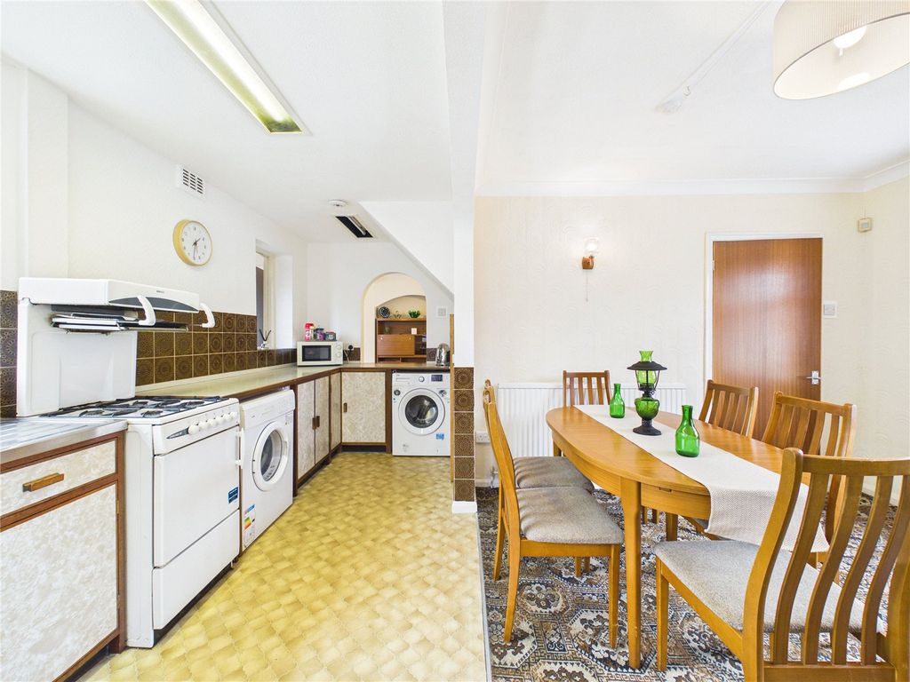 Property photo 1 of 25 Picture No. 21