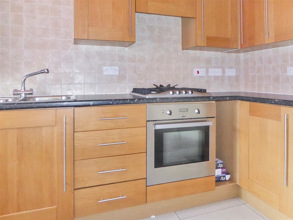 Property photo 3 of 11 P1450179.Jpg