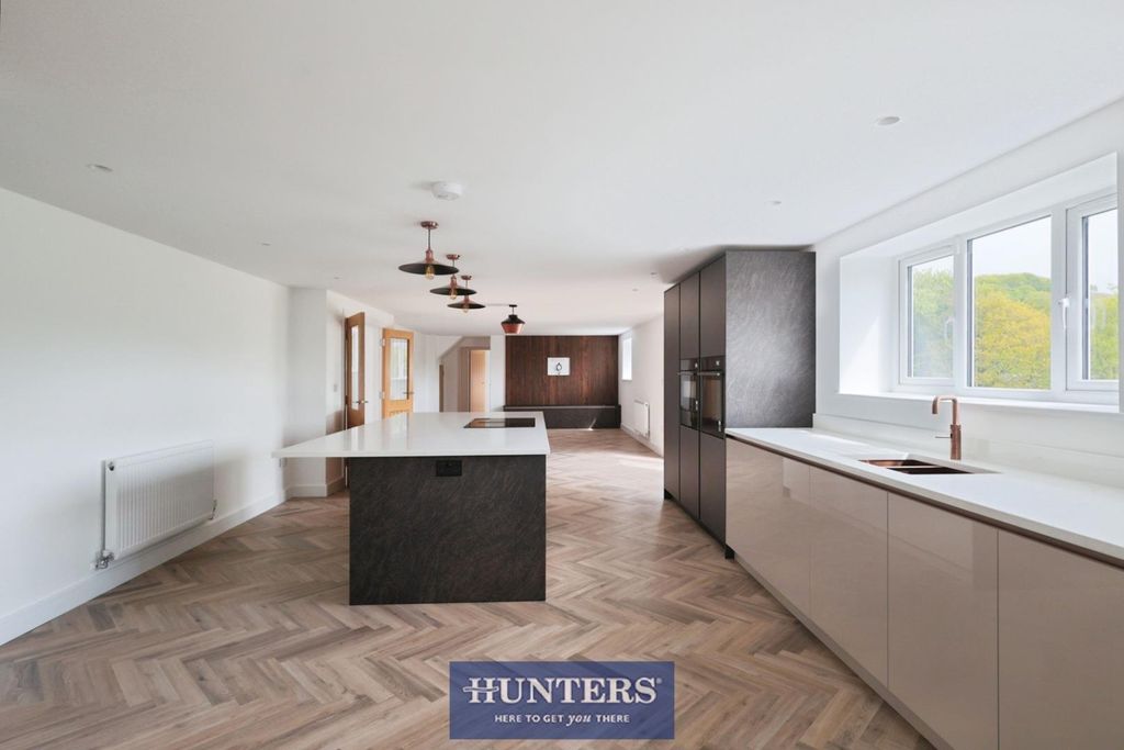 Additional image 10 of 4 bed detached house for saleBute Street, Glossop SK13