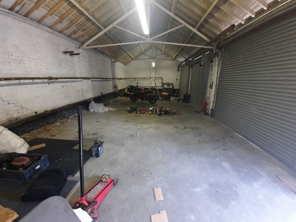 Property photo 3 of 6 Photo 1