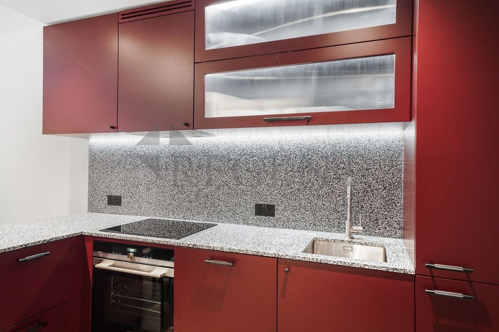 Property photo 3 of 15 Kitchen