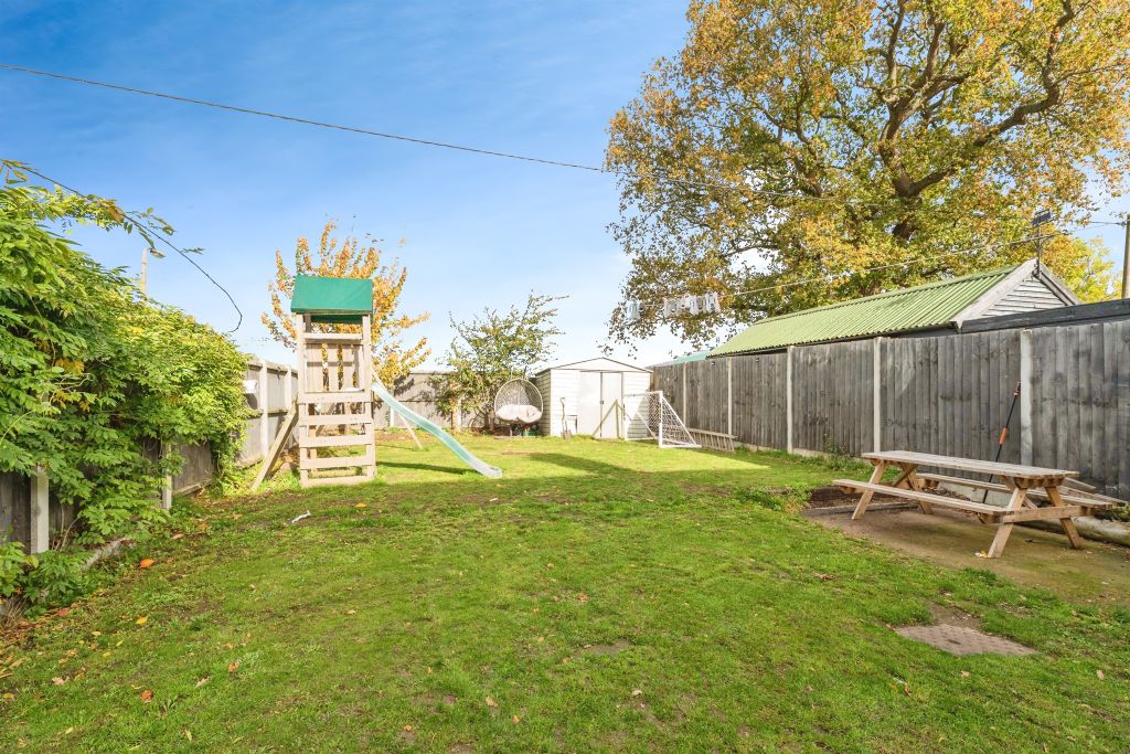 Property photo 3 of 16