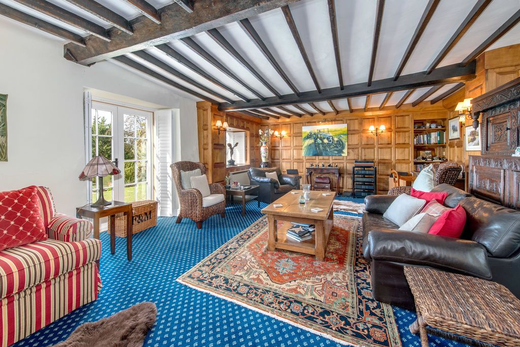 Property photo 2 of 56 Drawing Room