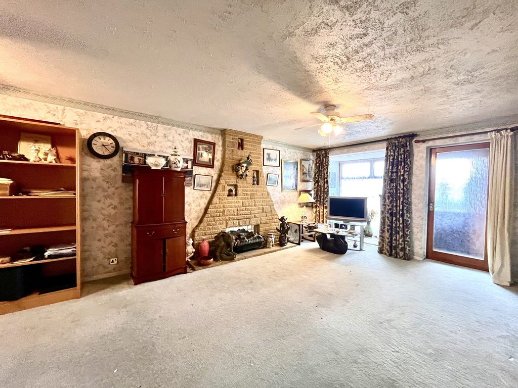 Property photo 2 of 11 Not Specified