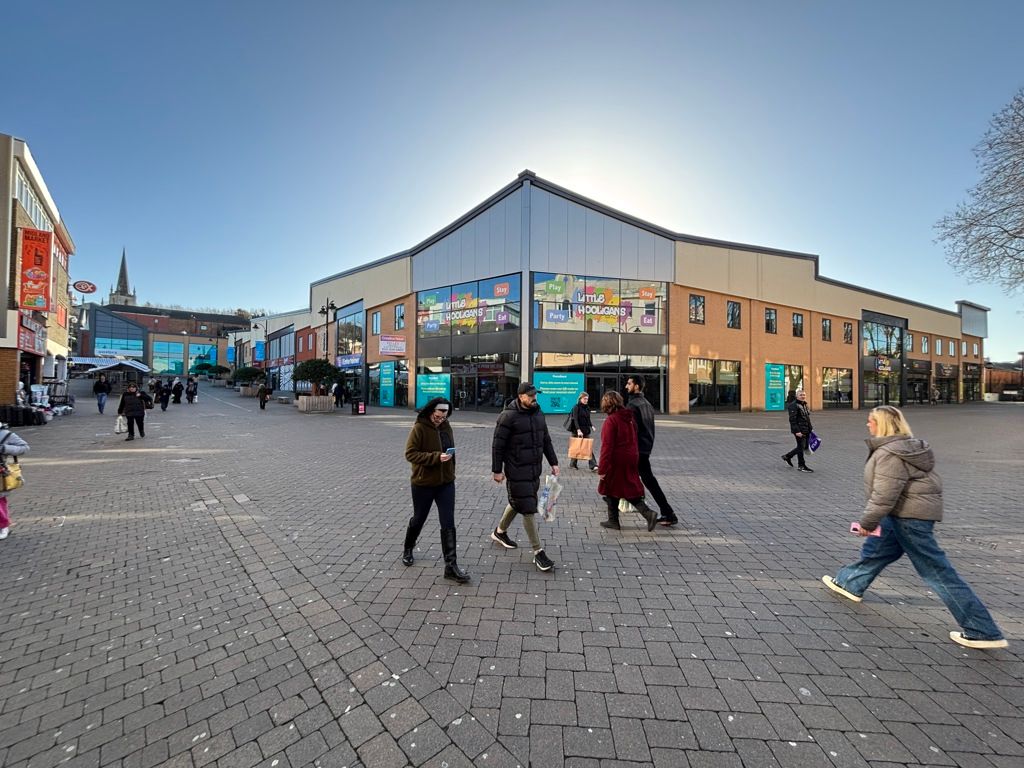 Property photo 1 of 9 Photo 9