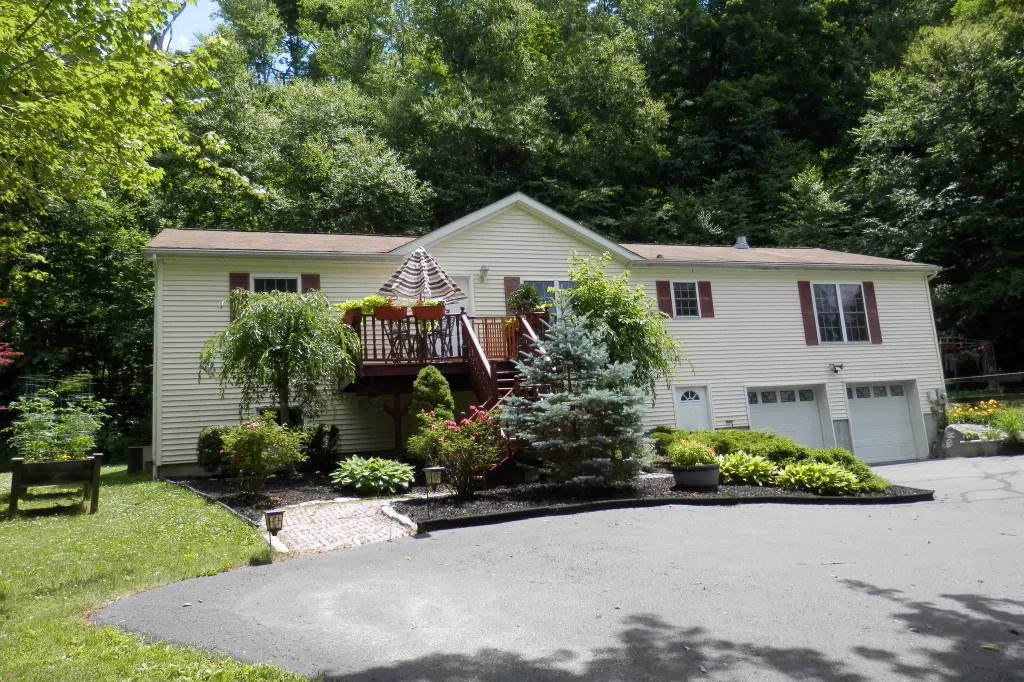 Property photo 1 of 26