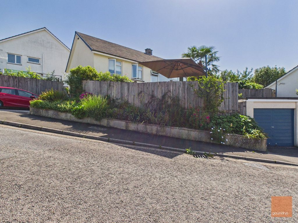 Property photo 1 of 27