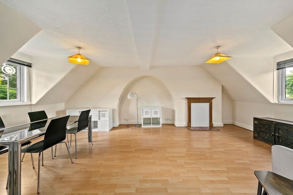 Property photo 2 of 7