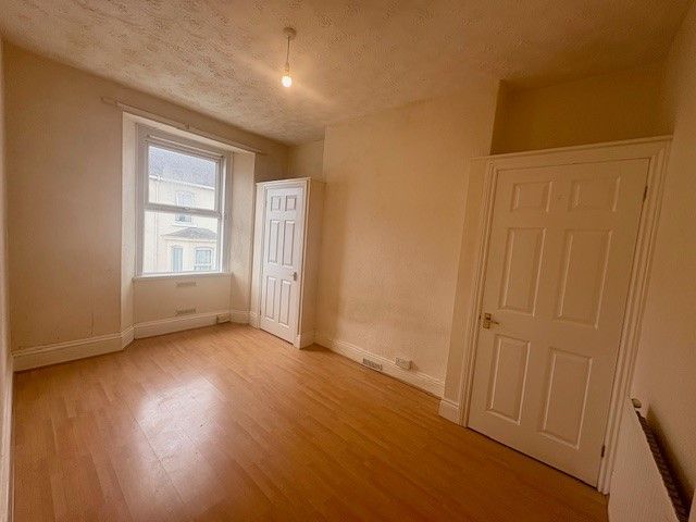 Property photo 3 of 10 Image