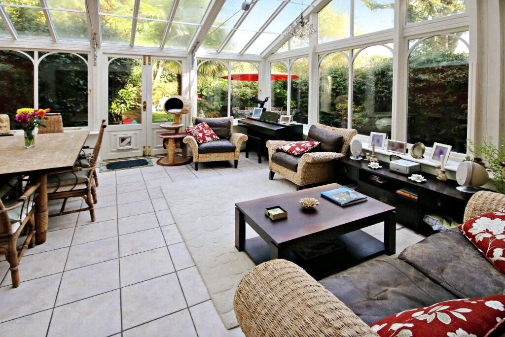 Property photo 3 of 27 Conservatory/Living