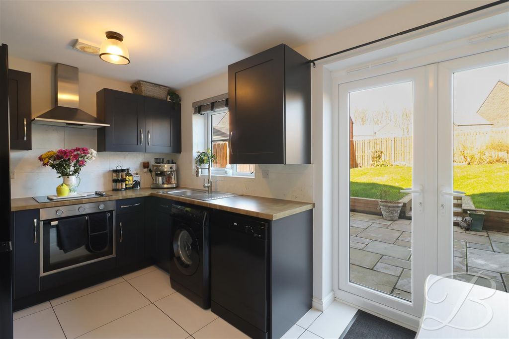 Property photo 2 of 22 Img_1984_1.Jpg