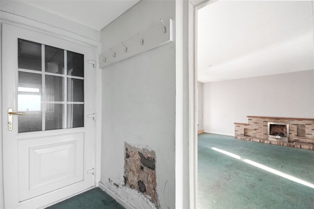 Property photo 2 of 25 Picture No. 23