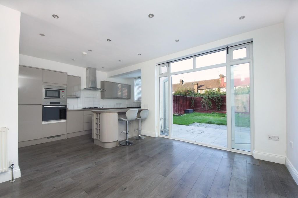 Property photo 2 of 18 Gv- 80 Park View (9).Jpg