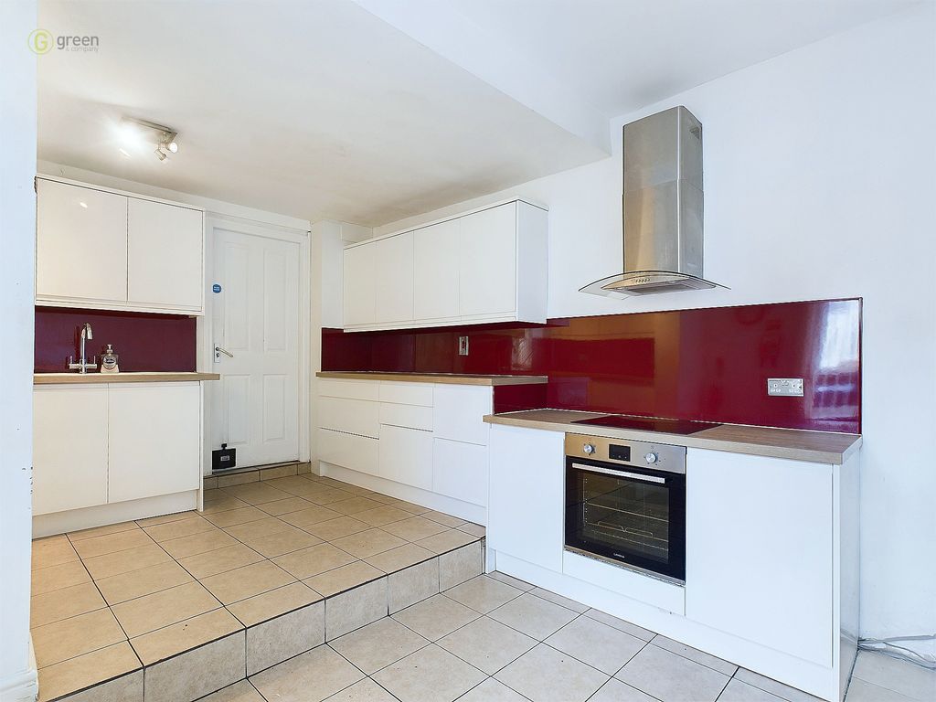 Property photo 3 of 28