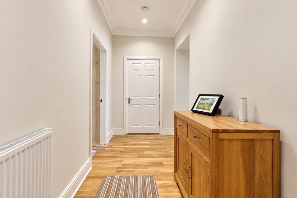 Property photo 2 of 8 Entrance Hallway