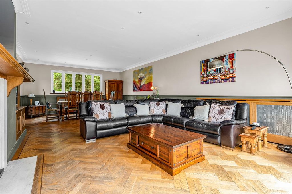 Additional image 4 of 6 bed detached house for saleThe Ridgeway, Cuffley EN6